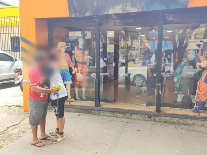 Assalto a loja de anime em Manaus é registrado em vídeo