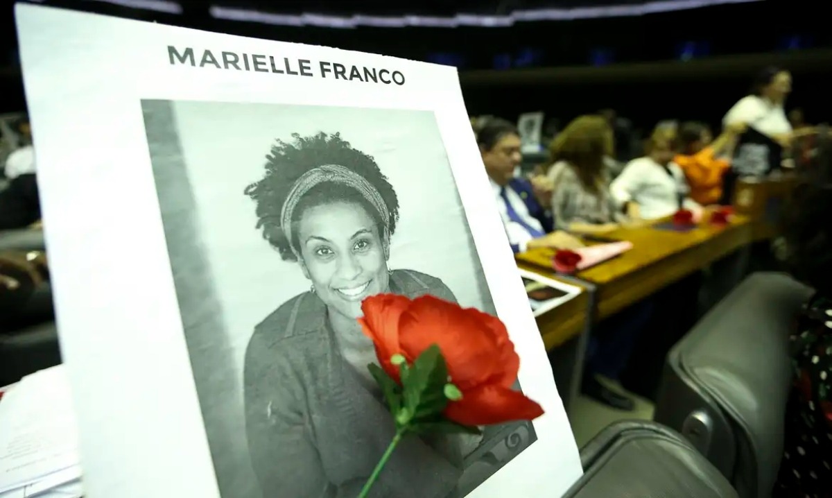 Transferência de suspeitos do assassinato de Marielle para Brasília