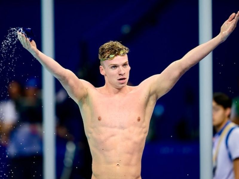 4 medalhas de ouro, 4 recordes: Léon Marchand é o novo destaque da natação mundial