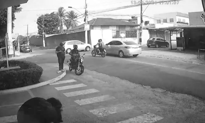 Assista momento em que principal alvo de tirotei0 no Parque 10 é atingid0 por rajad4 de tir0s