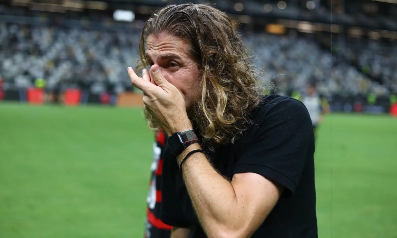 Filipe Luís alcança feito histórico no Flamengo ao conquistar a Copa do Brasil