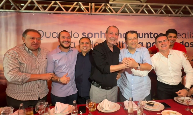 Evento de fim de ano organizado por Eduardo Braga reúne principais líderes políticos do Amazonas