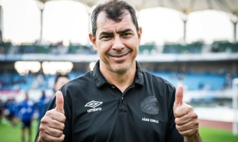 Vasco confirma Fábio Carille como técnico para 2025